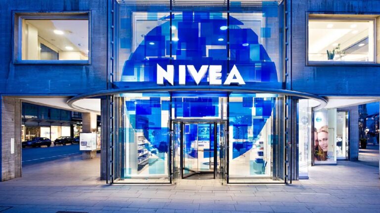 Beiersdorf AG Holds Steady After Downgrading Consumer Sales Growth Forecast