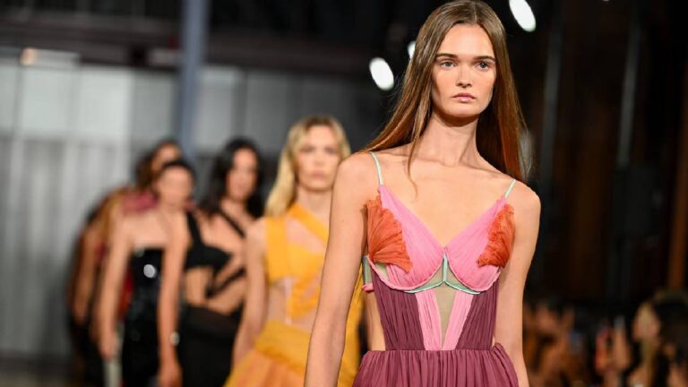 Fashion’s Fierce Reset: Why the Industry Is Being Torn Apart at the Seams